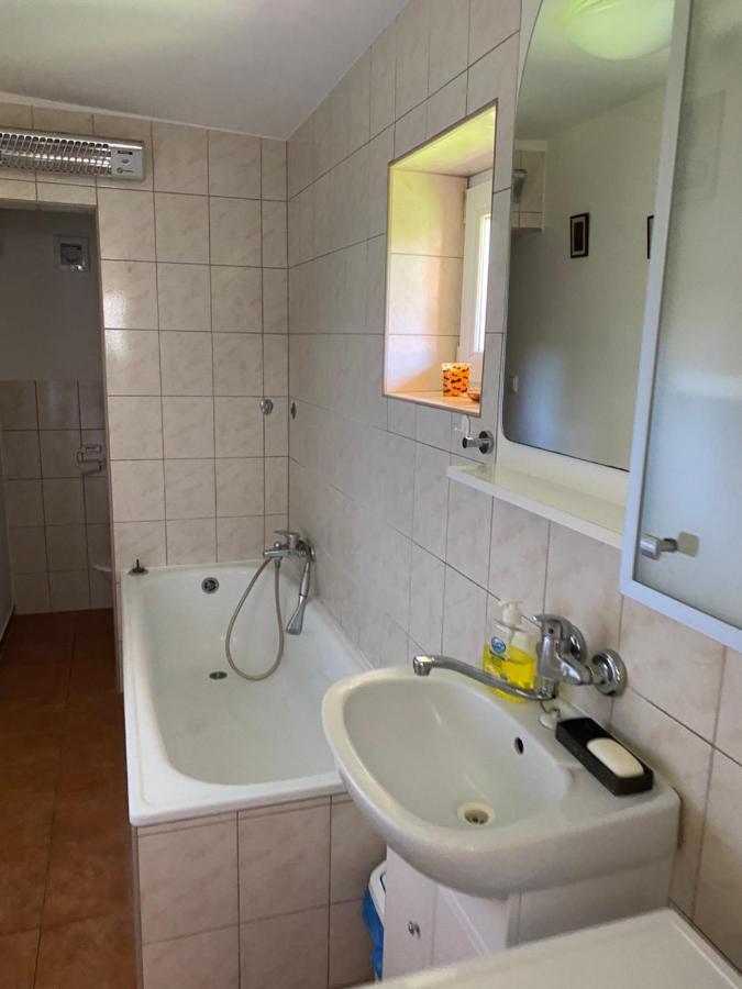 Appartamento Vityesz Vendégház ** Chl'aba Esterno foto